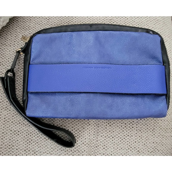 French Connection Wristlet‎ Clutch with wristband vegan leather 10"x7" - Picture 1 of 5